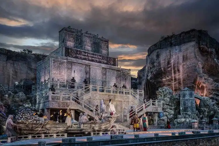 歌剧图兰朵戏剧舞台美术设计分享