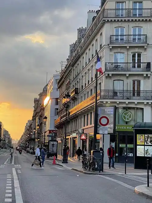 放眼世界——2023年5月——巴黎的傍晚很精彩|老小孩讲述