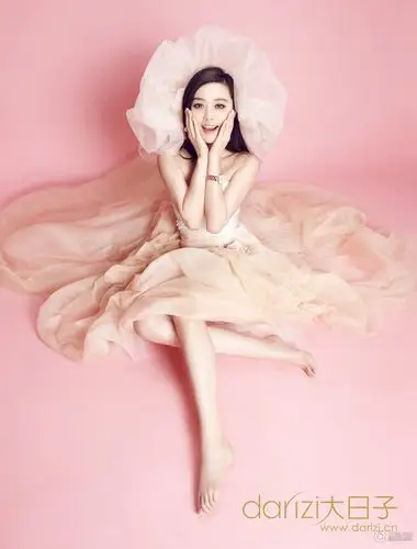 范冰冰雌雄同体写真先征服世界再征服男人范冰冰穿男人装就叫雌雄同体