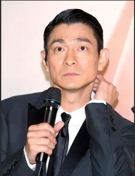 第十名:刘德华  5.3亿