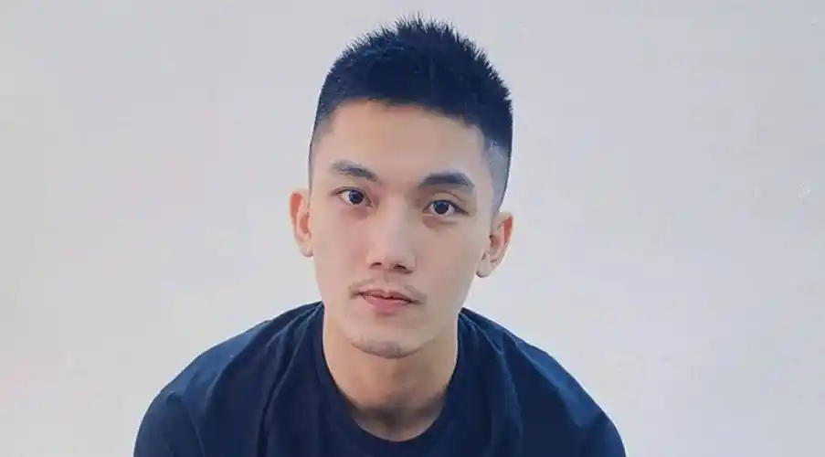 男生流行这几款发型,每一款都很帅