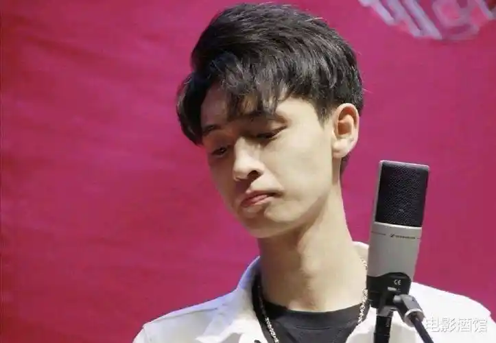 郭麒麟,秦霄贤,德云社最大的"秒棋"_舞台_成功_岳云鹏