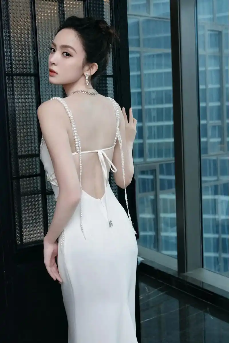 古力娜扎内场造型珍珠 - 抖音