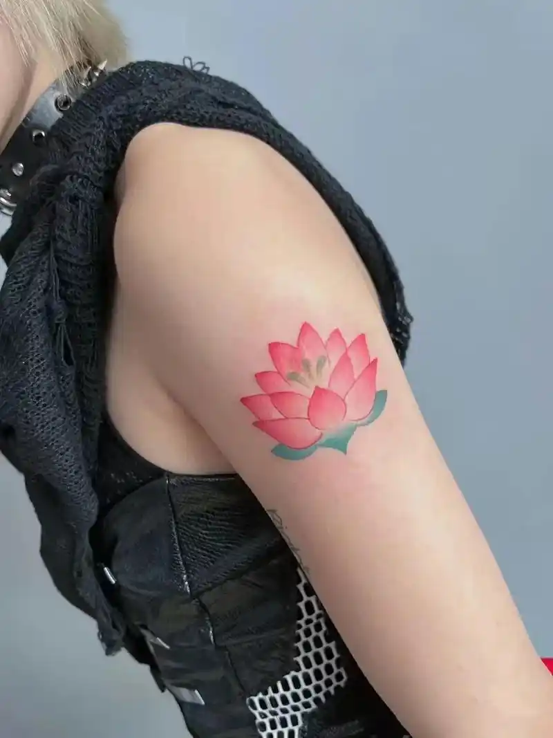 《nana》#tattoo #娜娜 #nana #莲花纹身# - 抖音