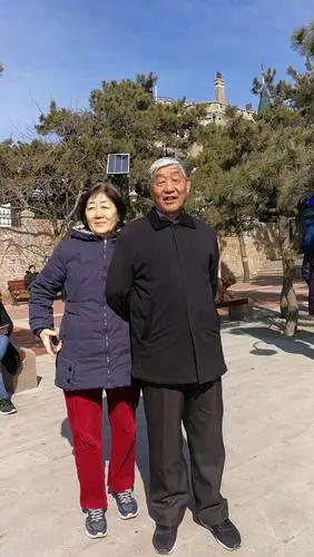 爷爷奶奶合影留念.