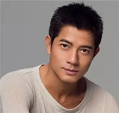 2010年,郭富城出道二十周年推出纪念专辑《永远爱不完》2000年,郭富城