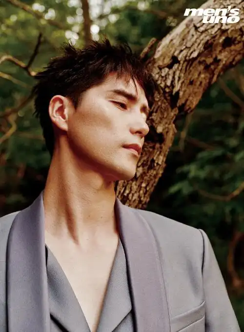 风度封面人物##阿云嘎林间绿野大片