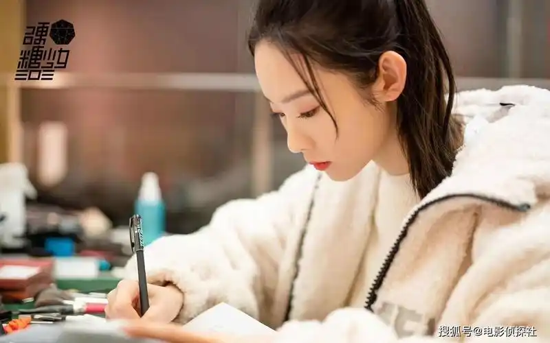 原创演员3张艺凡表演加点评仅占三分钟证实被替换传闻