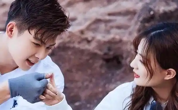 但谁也没有想到,后来的张铭恩在抛弃徐璐之后,竟然还会指使其他人去黑