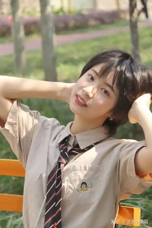 女生剪中性风超短发很奶是什么样的体验?