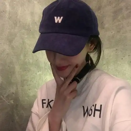 帽檐遮眼_戴帽子女生头像图片_扣扣居