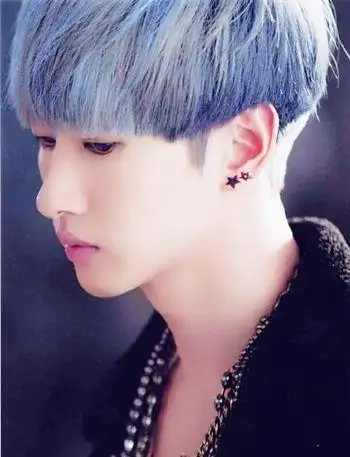 男生露耳bobo头发型图片 男式bobo头发型剪法(4)