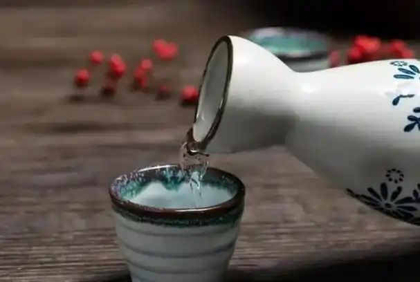 适合一人独酌的5款好酒,都是经典纯粮食酒,好喝不贵,你喝过吗