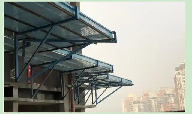 一种悬挑防护棚的施工技术