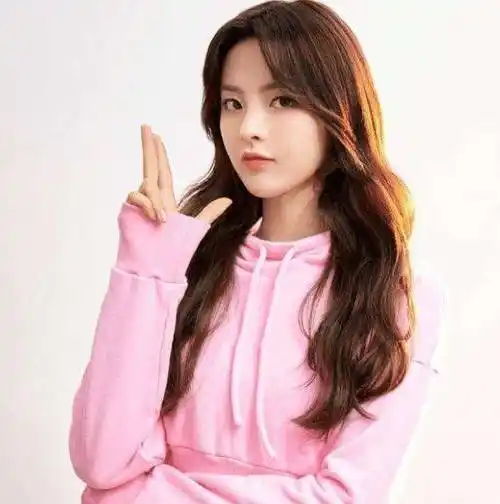 原创原创杨超越更博称想买房101组合仅一人回复与成员关系显而易见