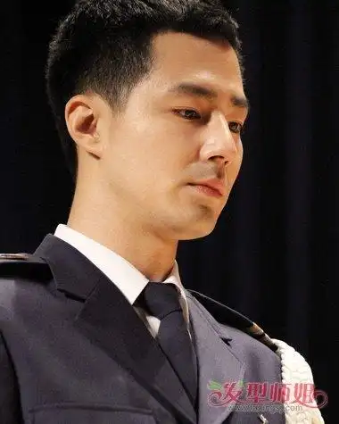 理发教程平头发型 平头发型怎么理(3)