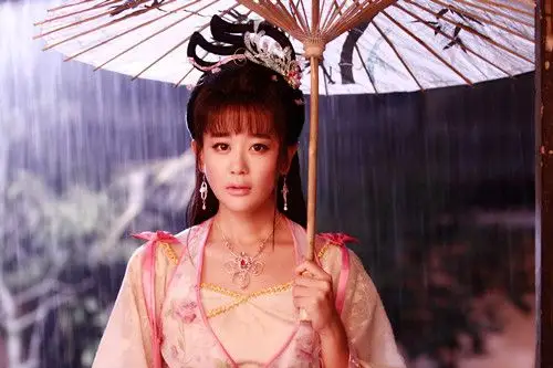 《剑侠》首播颠覆神话 海陆面若桃花变身美女蛇