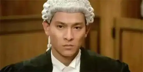 法官为什么要戴假发