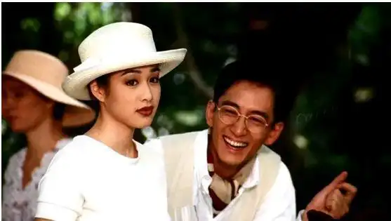 钟丽缇年轻时有多性感?李连杰跟她合作时眼睛都不敢直视