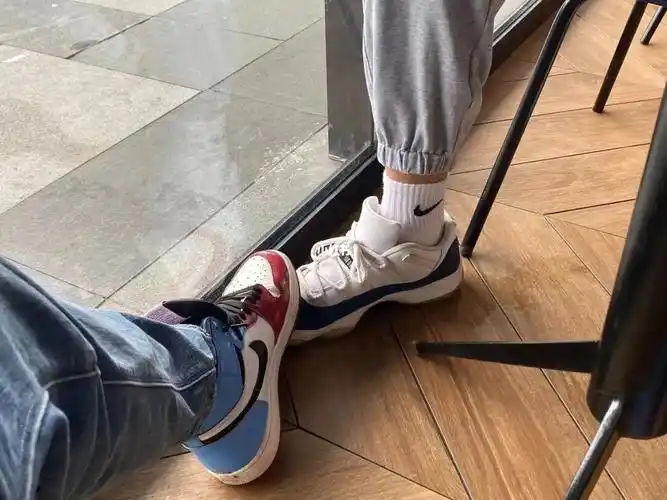 我与老婆#体育生  #aj  #帅哥  #aj11