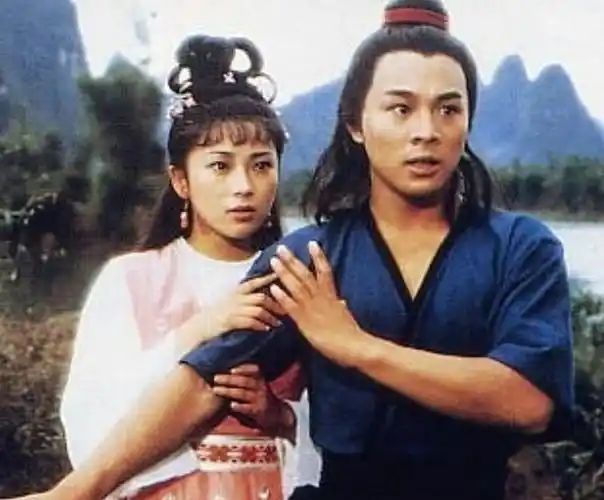 原创30年前被李连杰抛弃的黄秋燕,30年过去了,她过得还好吗?