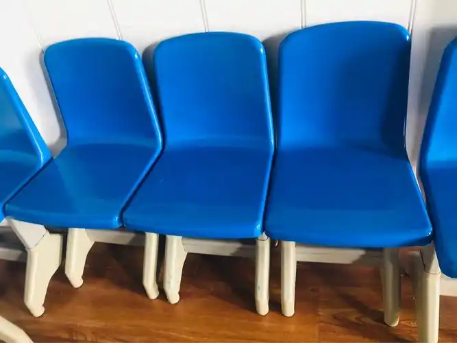 物品:铁凳子 颜色:深蓝色 数量:30 规格:30×30