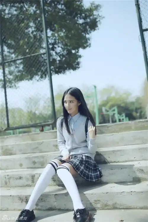 华科校花黄静逸清新 证件照颜值爆表