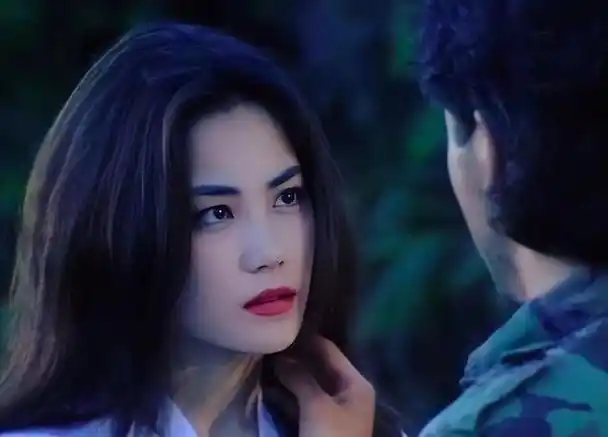 王菲成名前:孤独童年,迷惘混乱的边缘少女