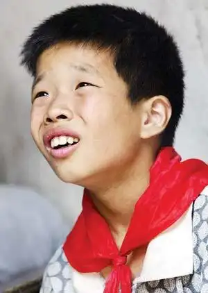 小男生问题不少   昨天,记者是在孝陵卫外来工子女小学班里,找到