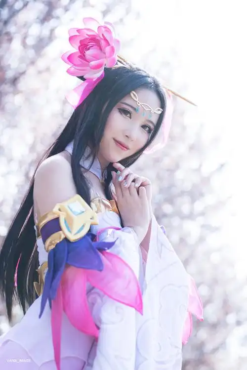 源于游戏《王者荣耀》 中国古代四大美女之一貂蝉 coser——朔朔