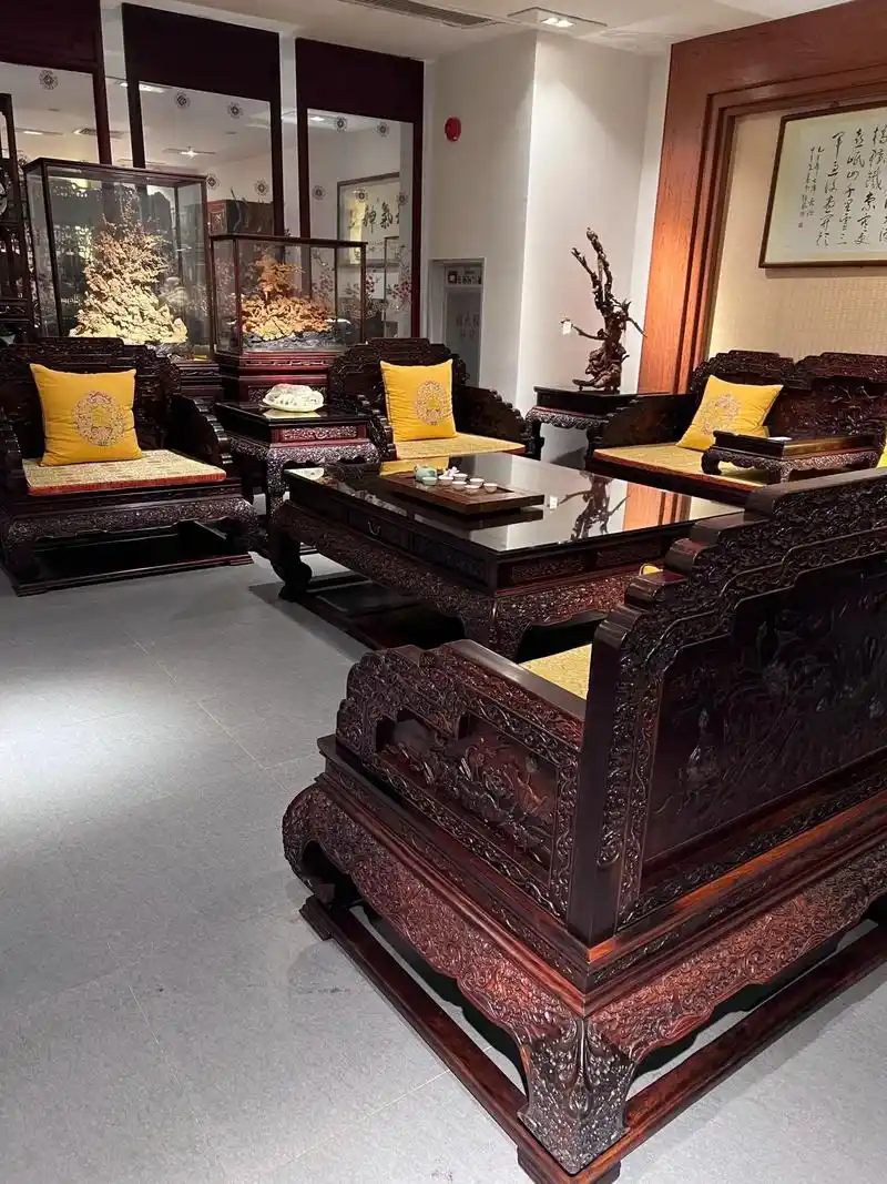 古典沙发老挝大红酸枝.老挝大红酸枝,学名交趾黄檀,作为红木老 - 抖音