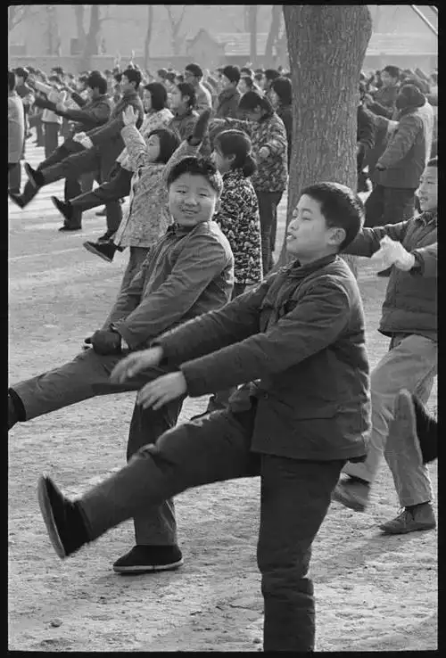 60,70,80后,那些年你读书时的老照片,你还记得吗?_网易订阅