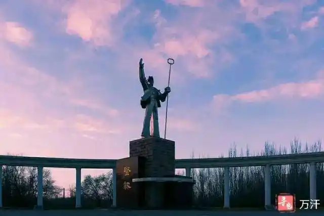 dsc-rx100m4 9mm f8.0 1/2 iso100蓝天为我献哈达,我为祖国铸脊梁.