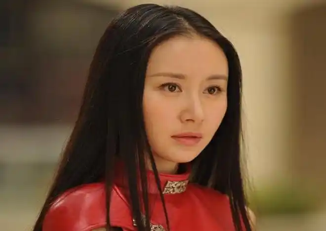 《魔幻手机》10年,焦恩俊隐退,舒畅不温不火,她却逆袭成女神