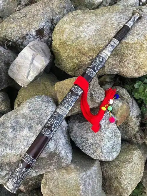 精品花纹钢苗刀