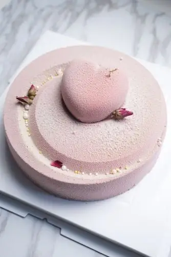 白茉莉热情果慕斯(云朵蛋糕胚,热情果库利夹心,白茉莉慕斯,彩色琶面