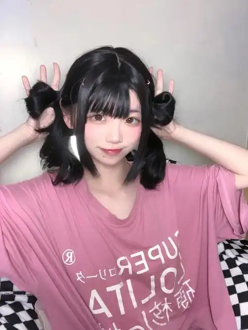 中短发扎超可爱的小蝴蝶结头