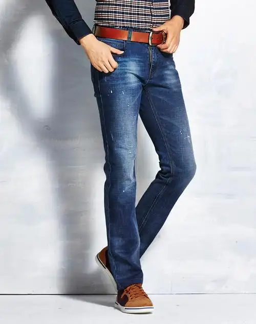 牛仔蓝男士修身配皮带牛仔裤