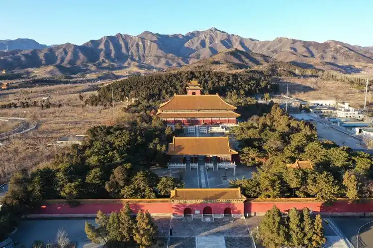 明十三陵巡游了解明史 写美篇明朝的第一位皇帝是太祖朱元璋,其墓地