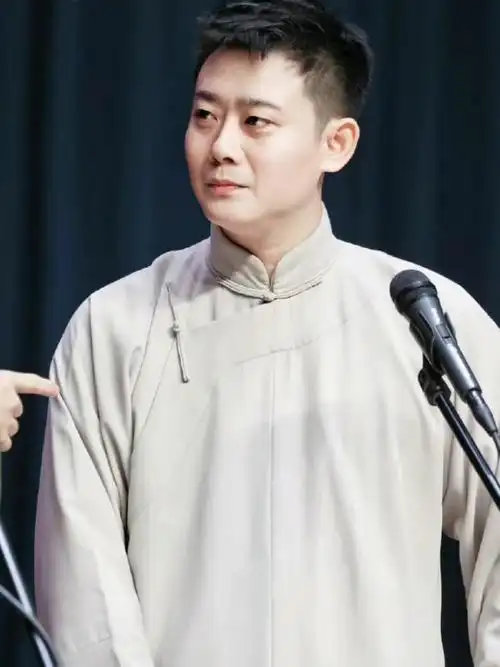 整活还是要看德云社呀,德云社栾云平在线表演嘴硬