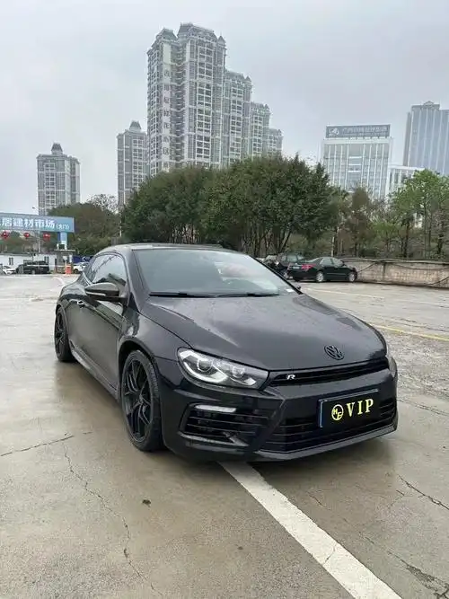 黑针大众尚酷r 2.0t(进口) 16年1月上牌,安全行驶8万多公里,2.