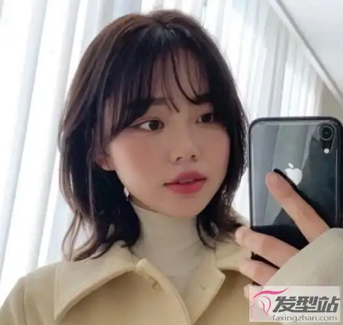 肉脸大脸方脸修颜就选它 高层次锁骨发可盐可甜_发型站_最新流行发型