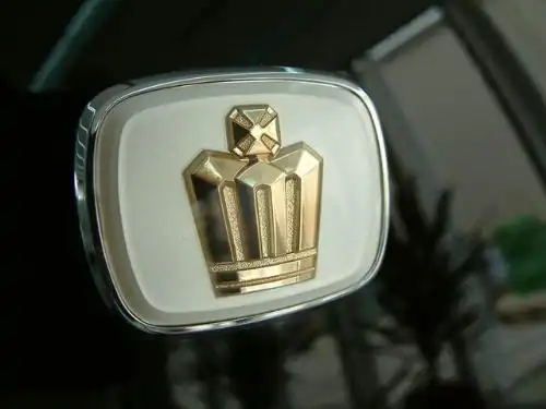 丰田皇冠的标志是什么