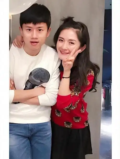 结婚多年历经风雨,恩爱如初|刘烨|何炅|唱片|龚琳娜|周杰伦|音乐专辑