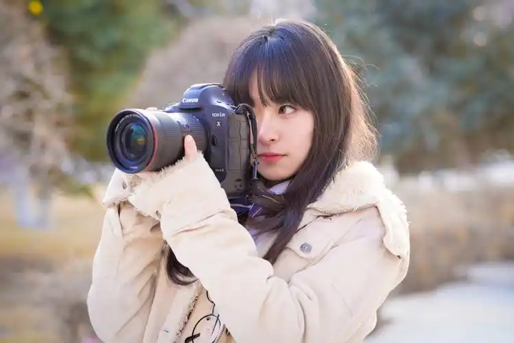 佳能顶级王者旗舰级单反eos1dx2使用评测附带样片和视频