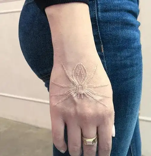 多款个性亮眼的手背纹身图案79