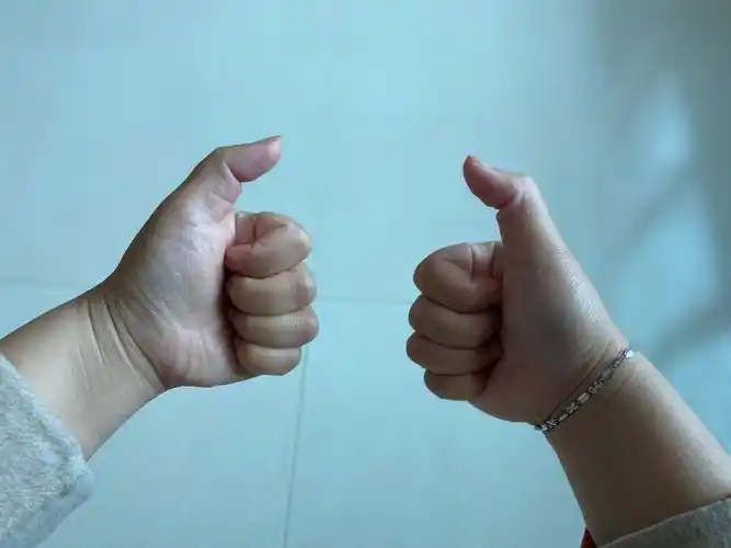 一起来到了桥中央(左右手同时重复图1图2动作