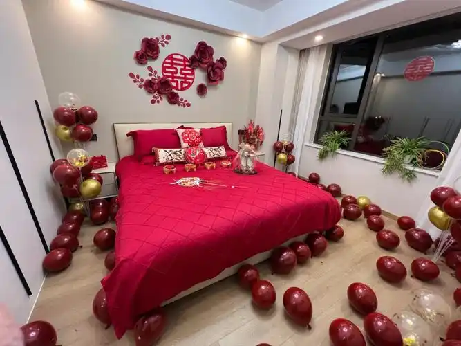 作为一个有着十年跟妆经验的老化妆师 攒了好多新娘们的婚房好物 终于