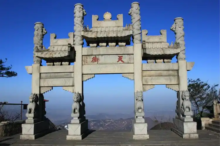 双11,夜登泰山.图片966,山东省旅游景点,风景名胜 - 蚂蜂窝图库