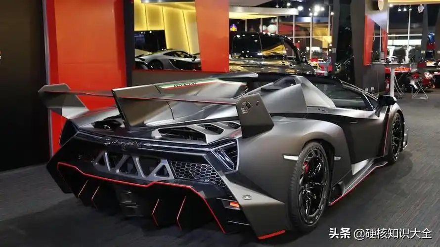 8,兰博基尼veneno —— 450万美元